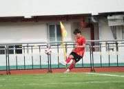 开云体育中国官网-足球比赛引发球迷热议，球队斗志昂扬