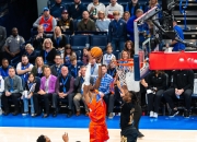 开云体育app-开拓者大胜雷霆，西部半决赛豪取首胜