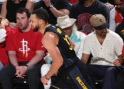 开云体育中国官网-公牛横扫火箭，库里点燃赛场