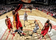 开云体育在线-篮网对阵深圳队，伦纳德数据全面爆炸，展现NBA与CBA的差距