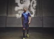 开云APP-孤胆英雄与钢铁意志，莫兰特关键一击，独行侠力斩上海不败金身