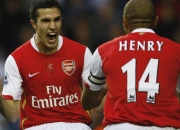 开云体育中国官网-冰火淬炼，爱德华兹关键节点连续得分，湖人鏖战黄蜂见证新星崛起