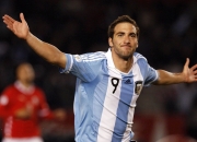 开云体育-巴尔韦德，突尼斯防线前的绝对统治者，一场个人交响乐如何奏响乌拉圭胜利