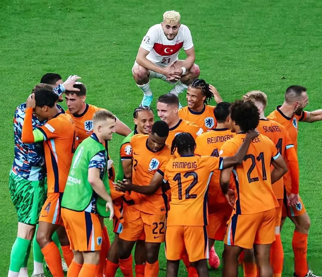 欧洲国家队间激烈较量,赛事吸引全球关注 欧洲国家队间激烈较量,赛事吸引全球关注