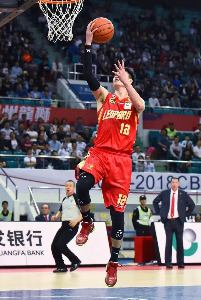 包含童柏今大能征战广厦之战的词条