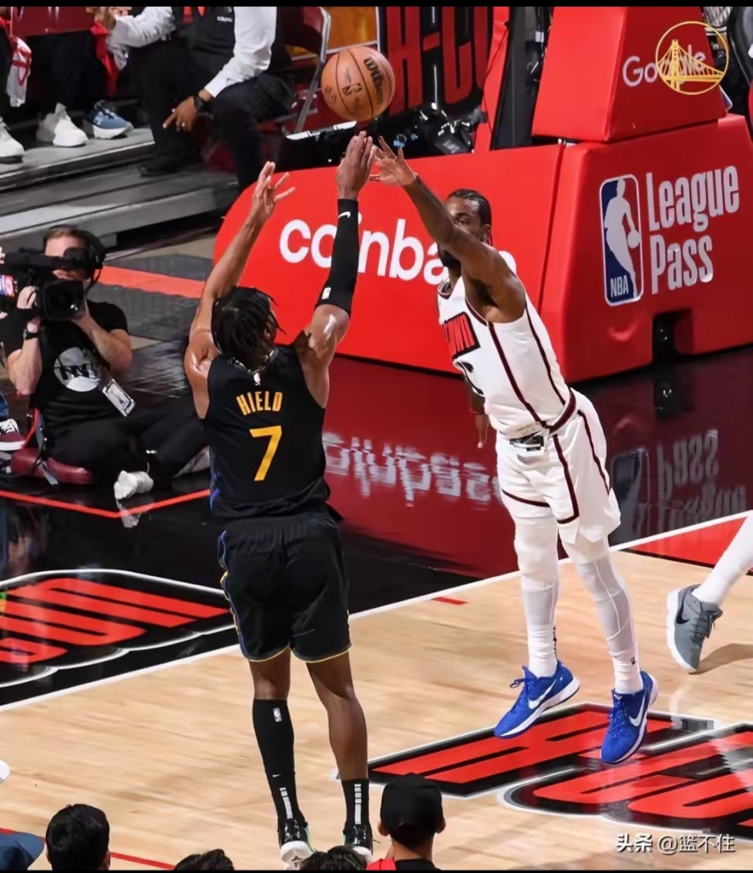 公牛横扫火箭,库里点燃赛场 公牛横扫火箭,库里点燃赛场