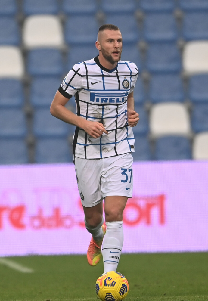 巴黎轻取法国，范戴克高光表现的简单介绍