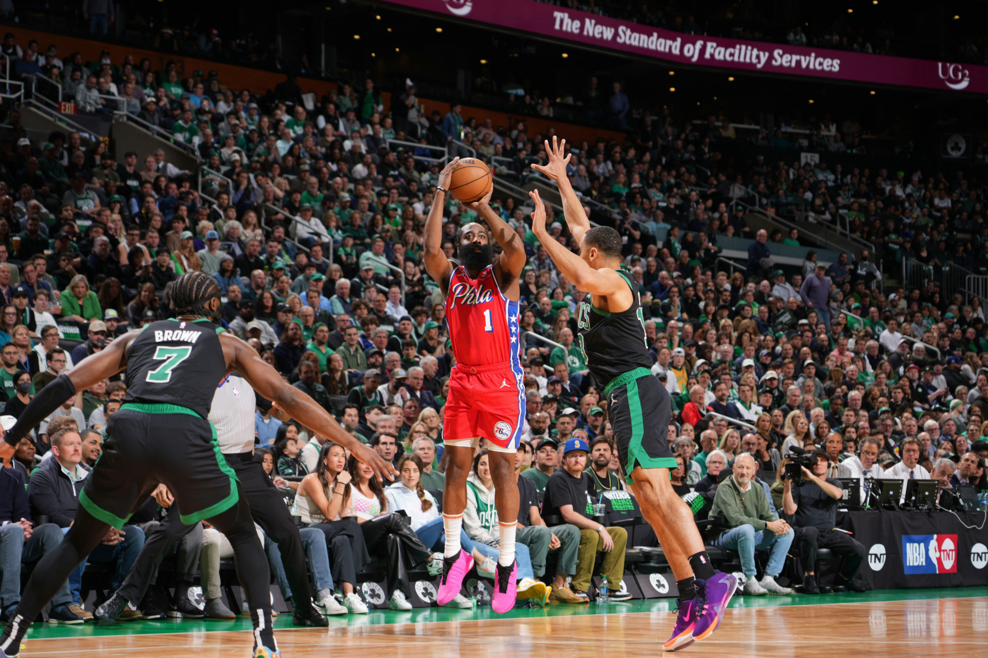 关于掘金碾压雄鹿B队,汉密尔顿统治全场的信息 关于掘金碾压雄鹿B队,汉密尔顿统治全场的信息