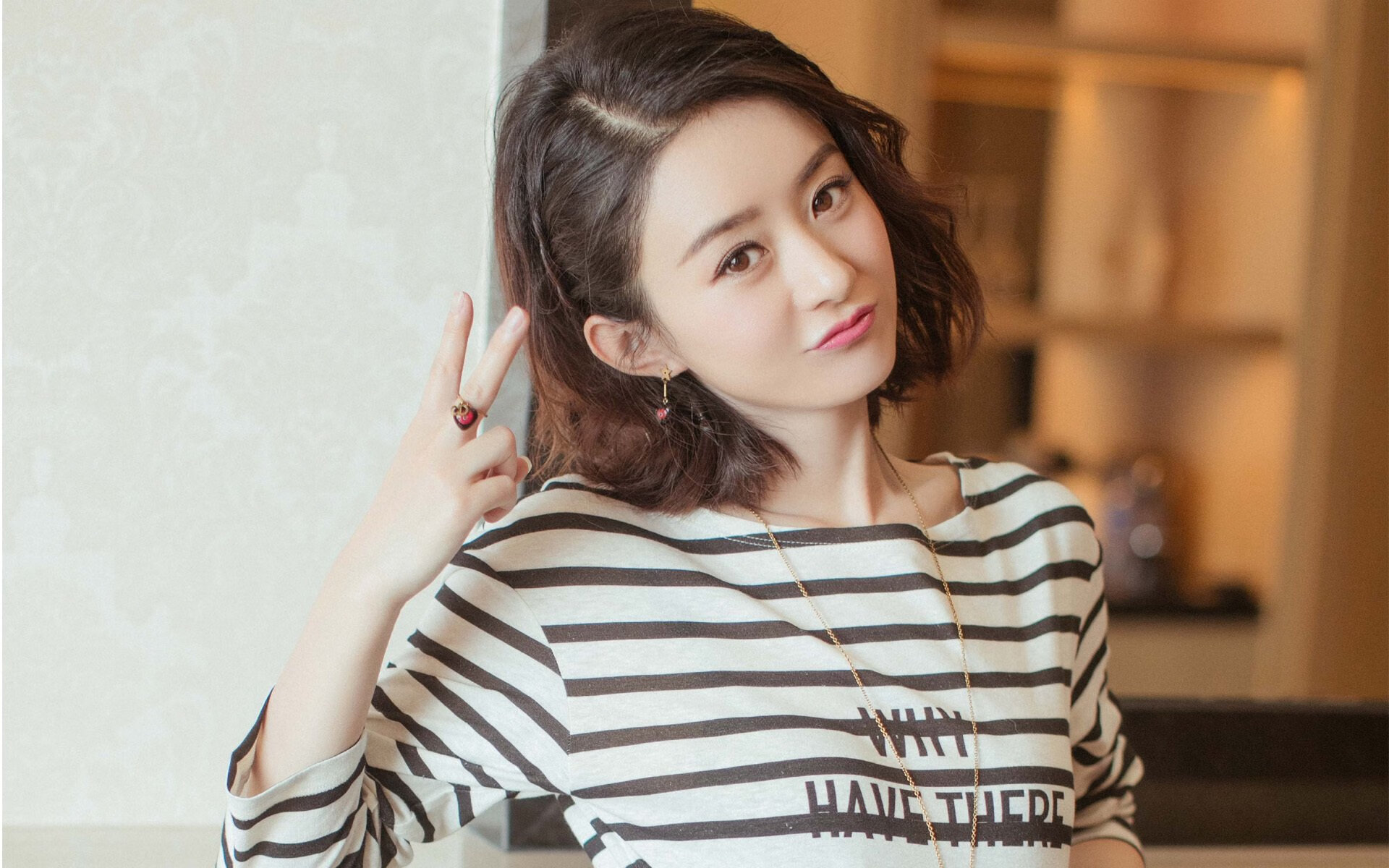 德甲争冠战焦点战，骑士碾压快船，体育世界的平行交响