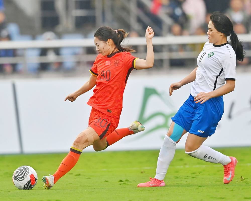 包含女足选手团结一心，为国争光的词条