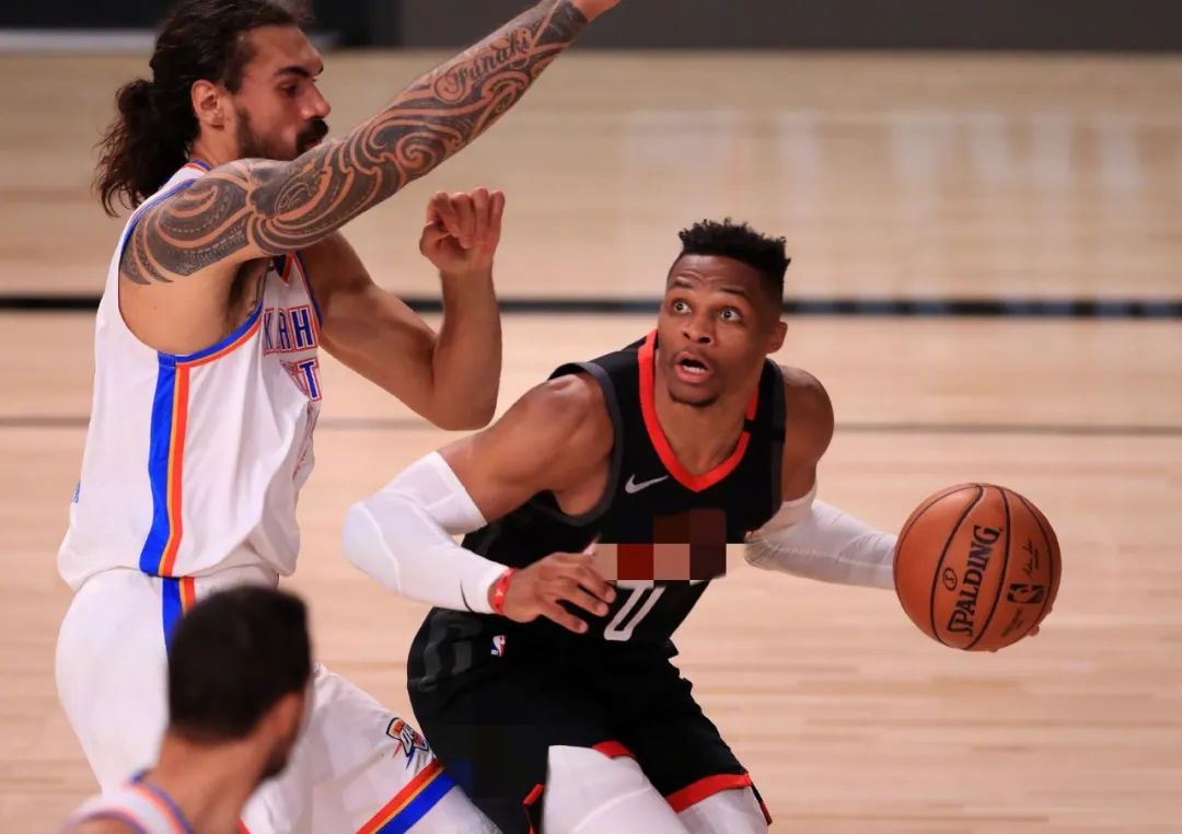 北京队翻盘深圳队，保罗关键制胜的简单介绍