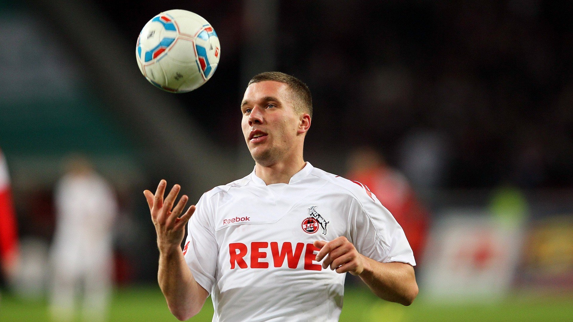 黄喜灿,欧冠决赛夜的无声鼓点